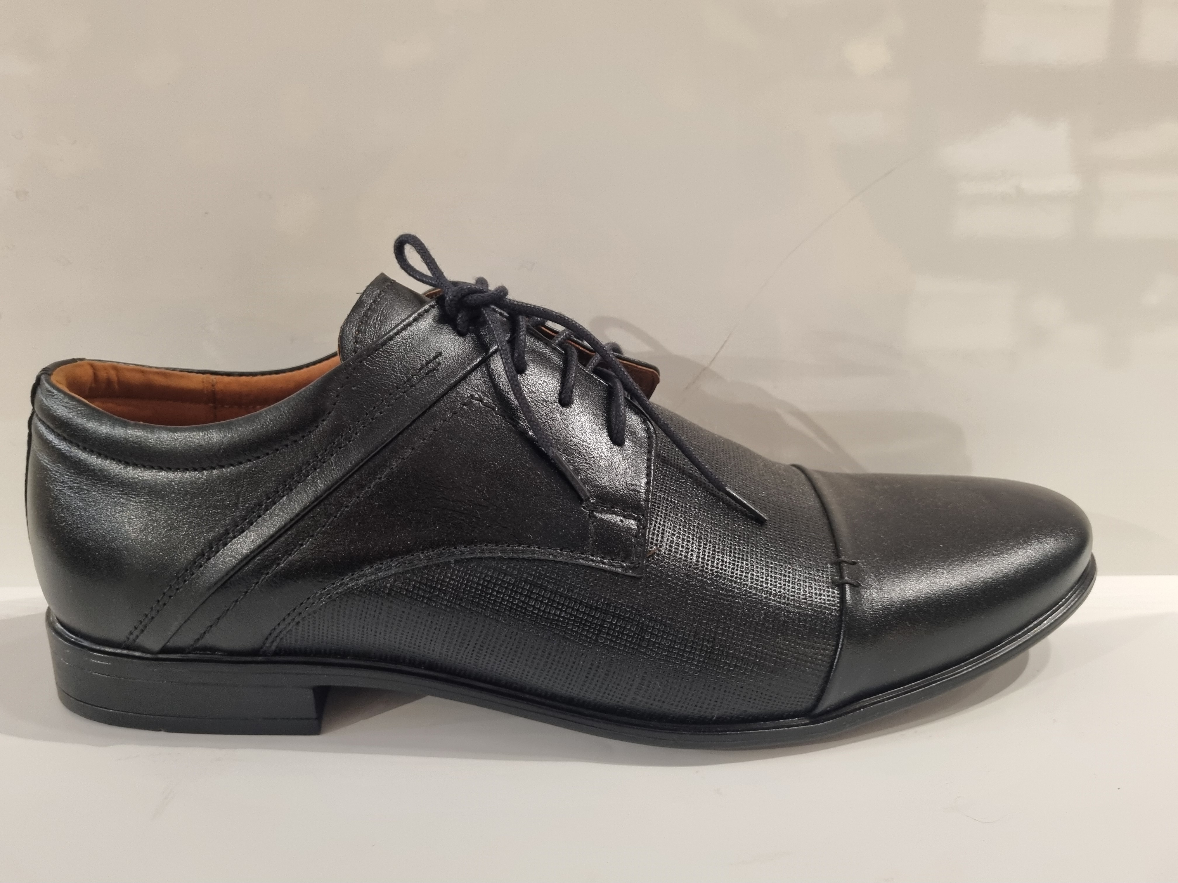 Model elegancki but